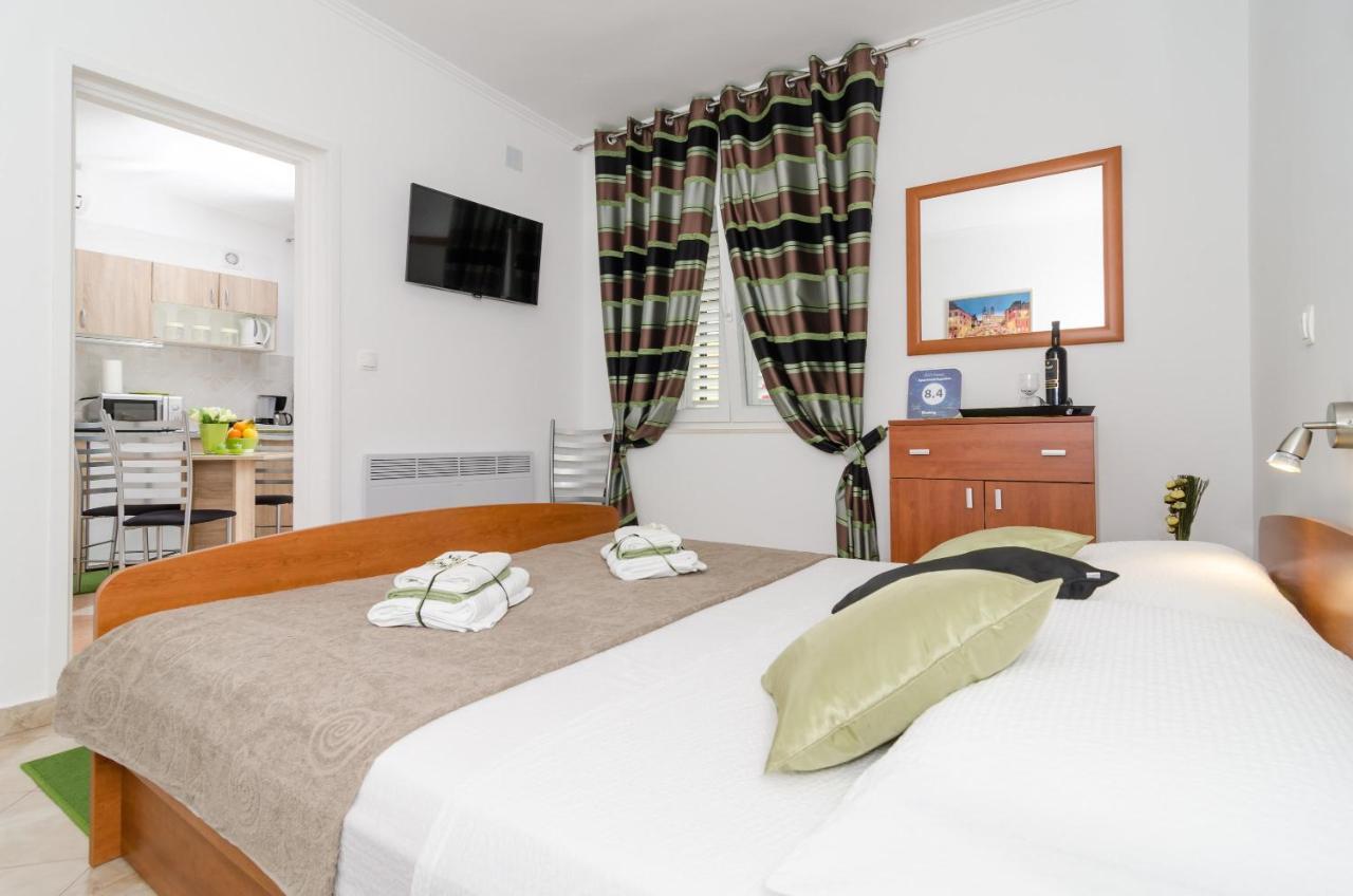 Apartment And Room Kapelica دوبروفينك المظهر الخارجي الصورة