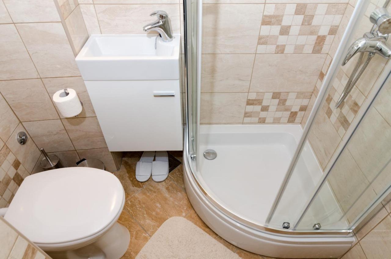 Apartment And Room Kapelica دوبروفينك المظهر الخارجي الصورة
