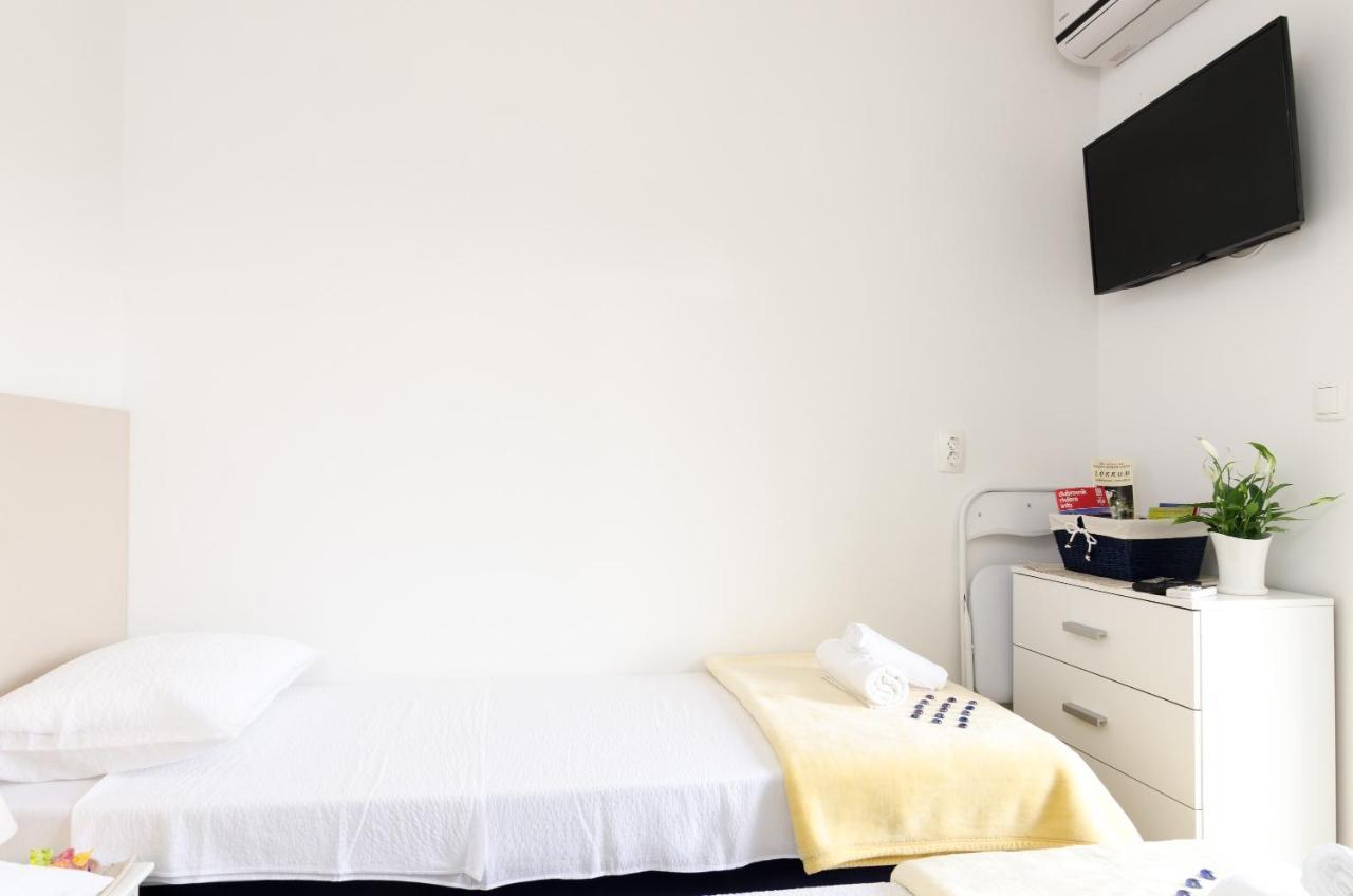 Apartment And Room Kapelica دوبروفينك المظهر الخارجي الصورة