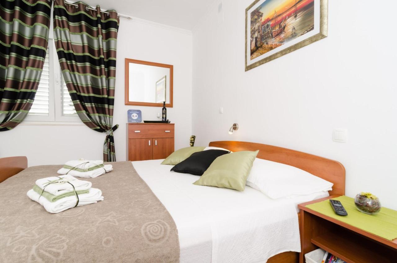 Apartment And Room Kapelica دوبروفينك المظهر الخارجي الصورة